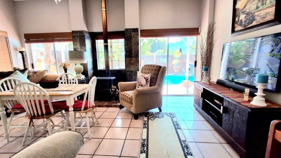 7 Bedroom Property for Sale in Heather Park Western Cape